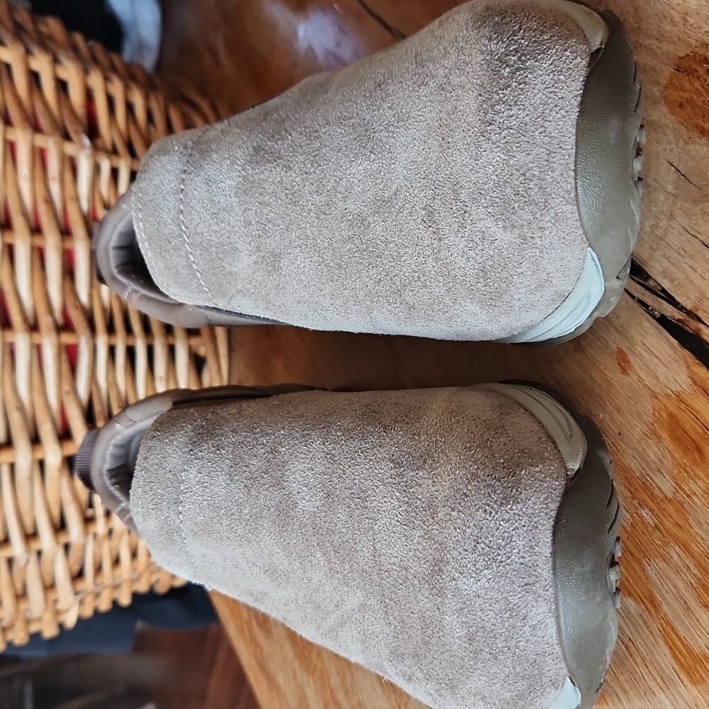 Skechers Suede Slip-On Shoe Tan - Picture 2 of 16